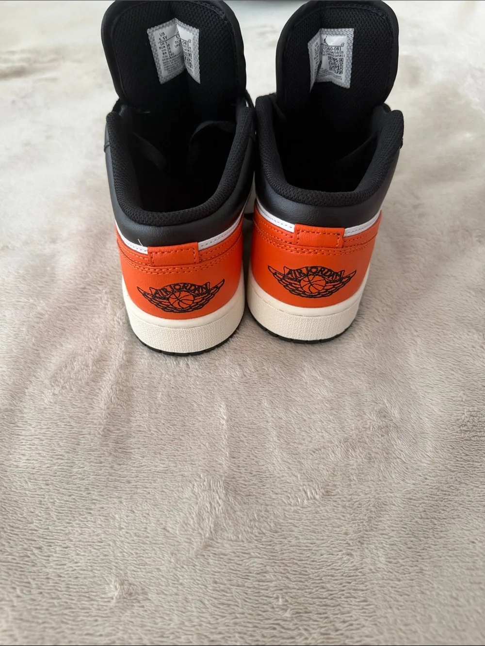 Nike Kids Black and Orange Low-Top Sneakers